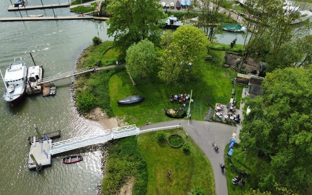 Koffiehuske Voet- Fietsveer Woudrichem